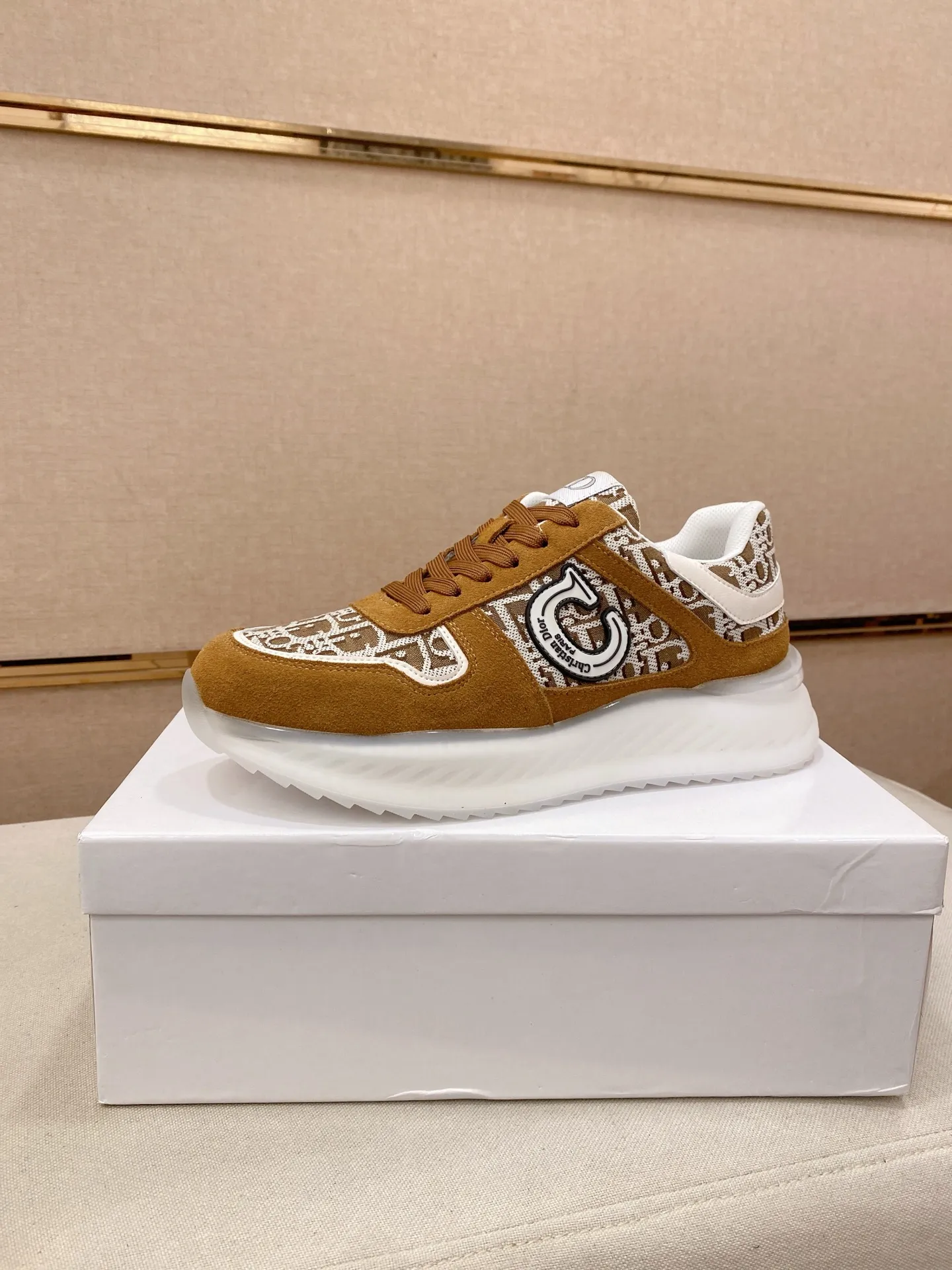 Men's shoes💰 462💰🇮🇹🇮🇹Dior d The new model is on sale at the same time at the counter. The upper 🇮🇹 is imported Italian first-layer cowhide, and the lining is fully imported sheepskin 💪💪. It is a complete 1⃣️ to 1⃣️ replica 🇮🇹💪💪, ⚠ Sole: The original sole is specially provided by the original factory. The exclusive movable molded sole is super comfortable. ⚠Original factory single goods, 🔍🔍high quality, you can enter and leave the counter at will, welcome to compare⚠. Code number:38-44
